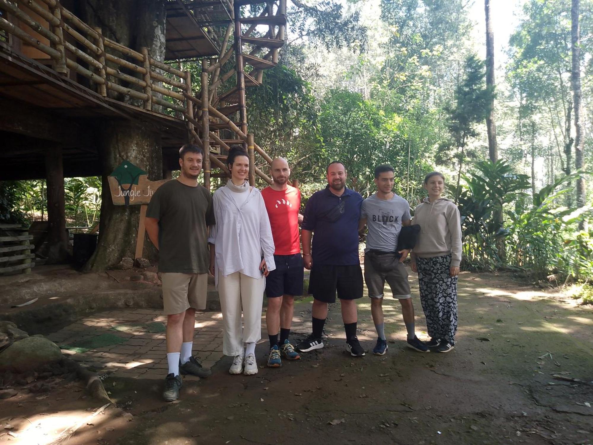 Jungle Jive Treehouse And Farm House Munnar Bagian luar foto